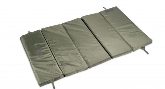KEVIN NASH TACKLE 5 FOLD UNHOOKING MAT