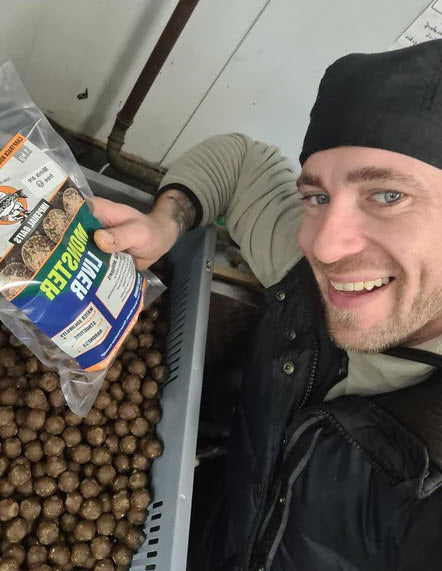 IB CARPTRACK MONSTER LIVER BOILIES