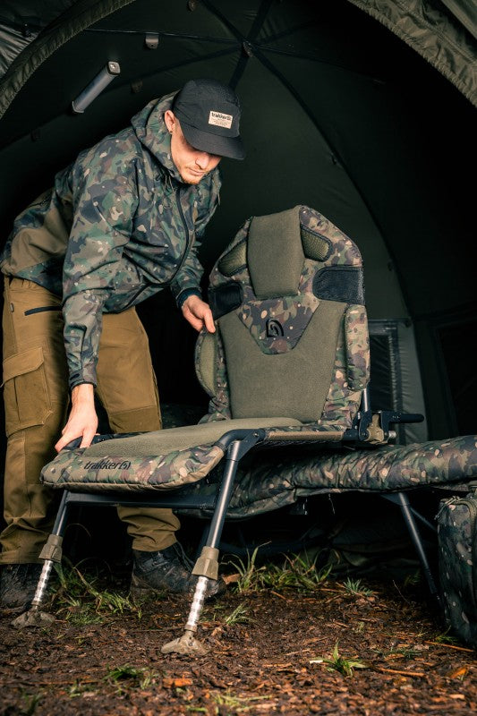 Load image into Gallery viewer, TRAKKER LEVELITE CAMO TRANSFORMER CHAIR
