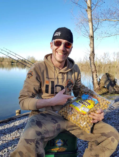 Carica immagine in Galleria Viewer, IB MENU BIRDFOOD BANANA &quot;COLD WATER&quot; BOILIES 5KG + DIP &amp; GEL
