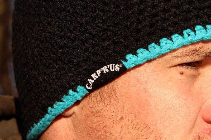 Load image into Gallery viewer, CARP&#39;R&#39;US BEANIE HAT BLACK &amp; BLUE
